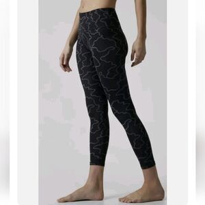 ATHLETA Elation Train Textured 7/8 Tight  Black /Nightfall Size S/P